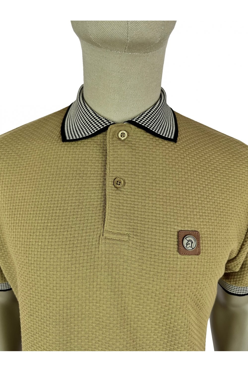 Jacquard collar textured polo